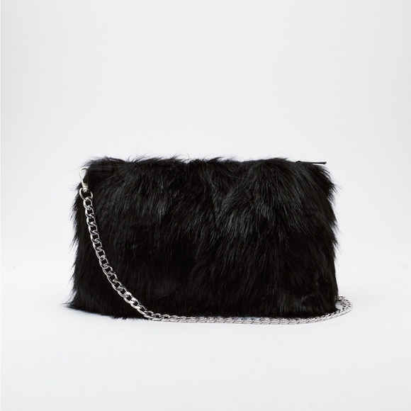 0225 NWT Nasty Gal black Faux Fur Shoulder Bag - Picture 3 of 6